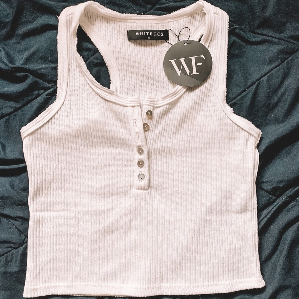 White Fox Boutique Crop Top, Size: L